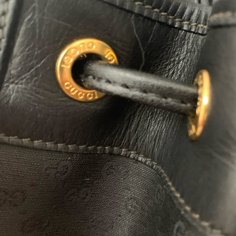 🔥GUCCI 90s Black Bucket - Picture 8 of 11